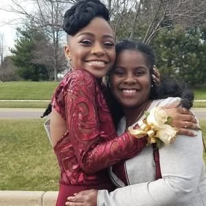 Meet your Posher, Toyia